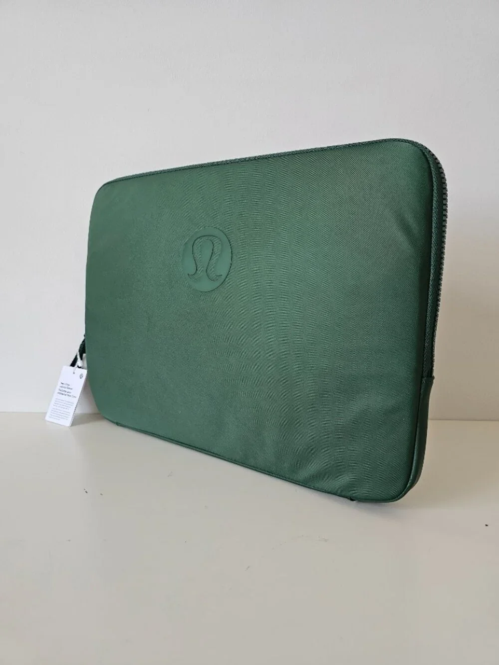 NWT LULULEMON IVYG/WKKI Green Khaki New Crew Laptop Sleeve Zippered One Size OS - Picture 4 of 11